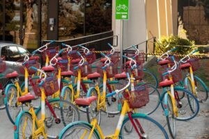 Tucson, AZ – Bicyclist Injured in Accident on E Broadway Blvd
